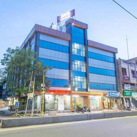Svs Grande Hotel Pudukkottai Buitenkant foto