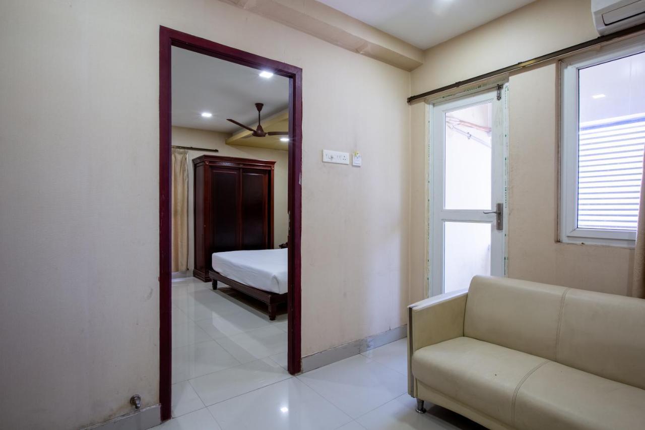 Svs Grande Hotel Pudukkottai Buitenkant foto